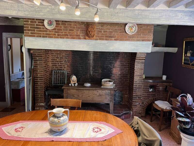 Maison à LES AUTHIEUX-SUR-CALONNE