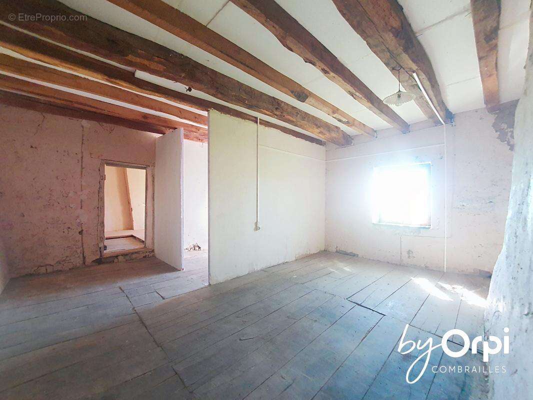 Maison à SAINT-GEORGES-DE-MONS