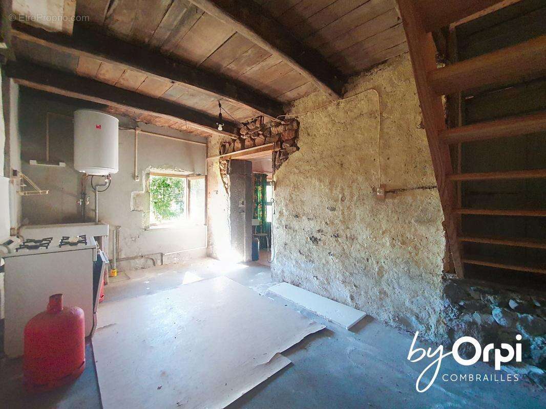 Maison à SAINT-GEORGES-DE-MONS