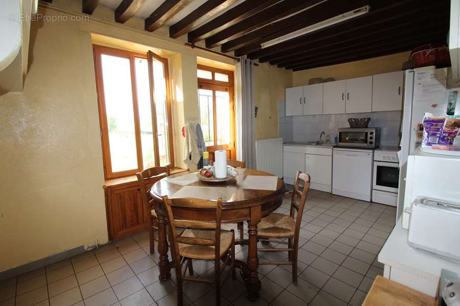 Maison à BRINON-SUR-BEUVRON