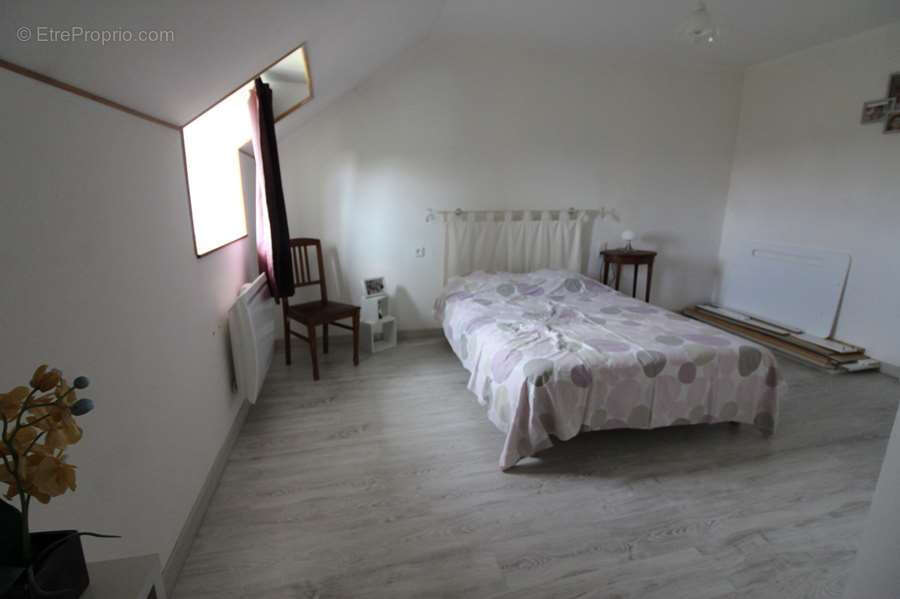 Maison à BRINON-SUR-BEUVRON