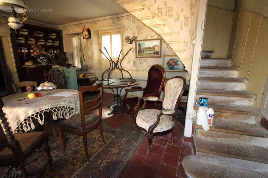 Maison à BRINON-SUR-BEUVRON