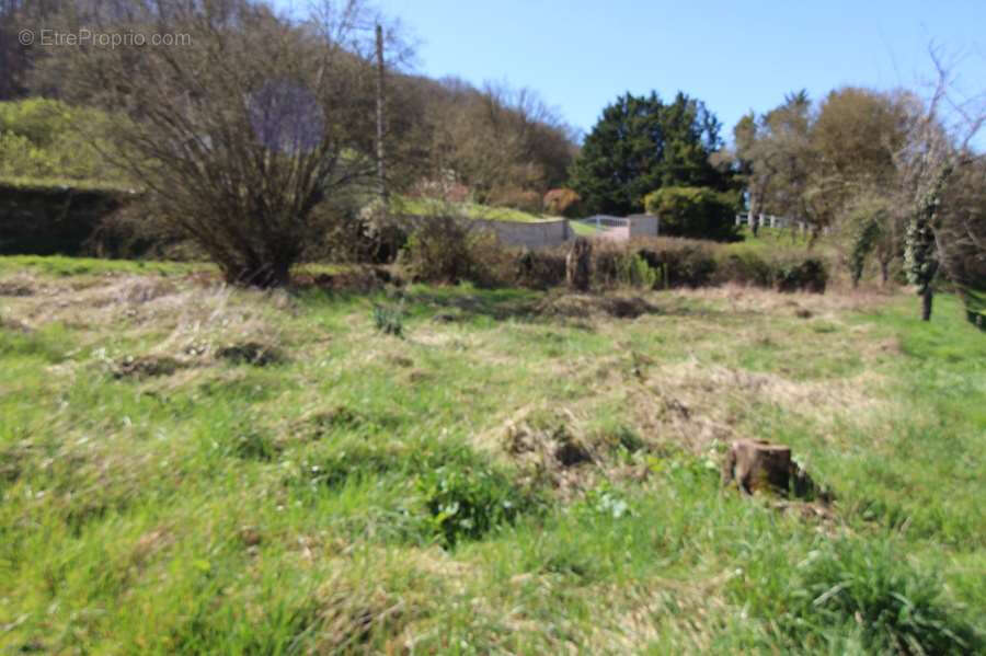 Maison à BRINON-SUR-BEUVRON