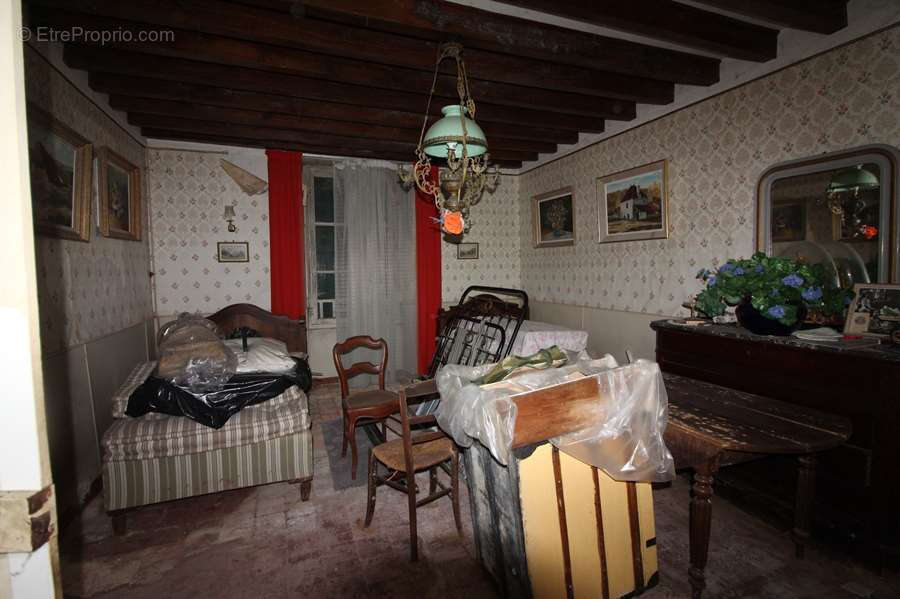 Maison à BRINON-SUR-BEUVRON