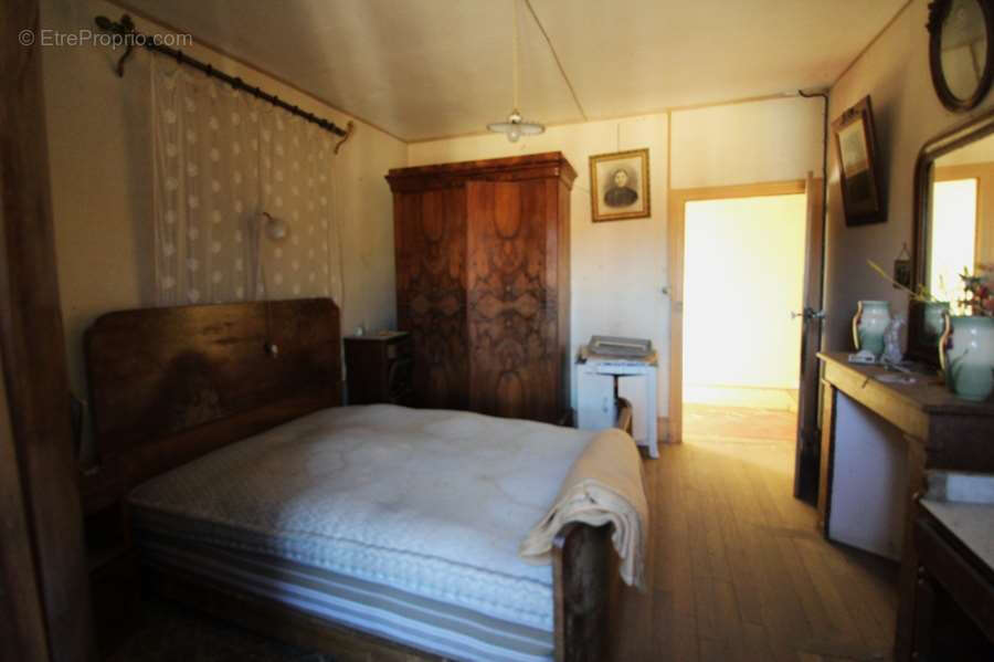 Maison à BRINON-SUR-BEUVRON