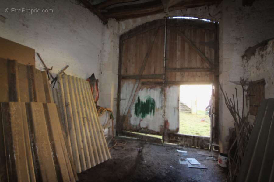 Maison à BRINON-SUR-BEUVRON