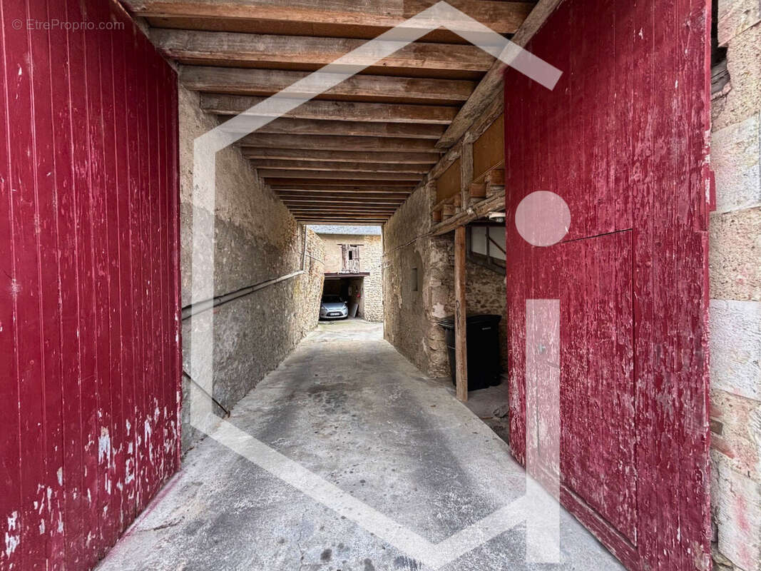 Maison à BONNY-SUR-LOIRE