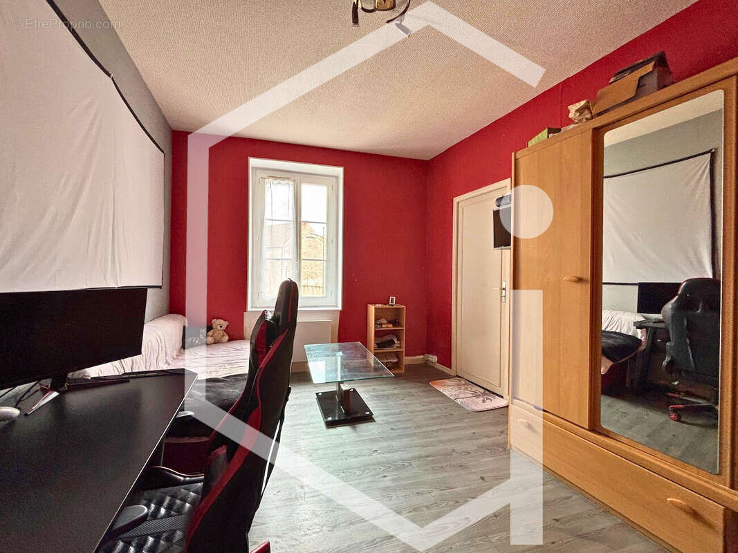 Maison à BONNY-SUR-LOIRE