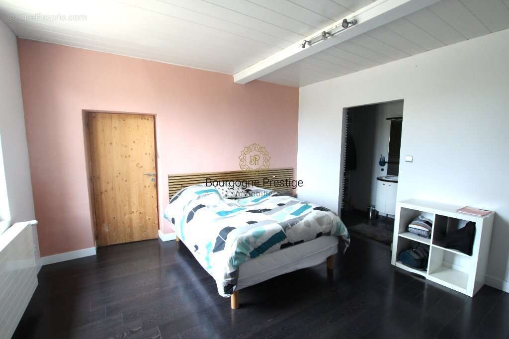 Maison à CHALON-SUR-SAONE