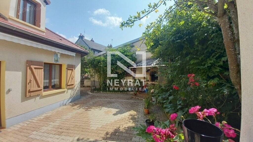 Maison à ARNAY-LE-DUC