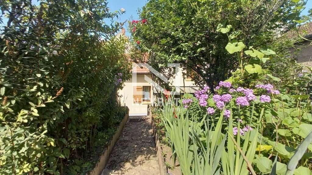 Maison à ARNAY-LE-DUC