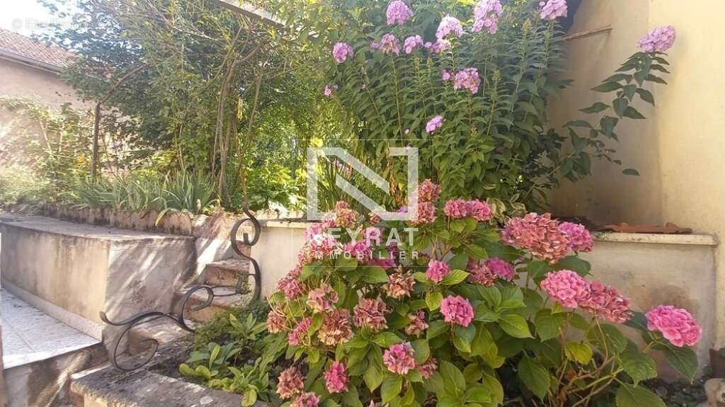 Maison à ARNAY-LE-DUC