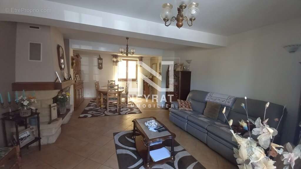 Maison à ARNAY-LE-DUC