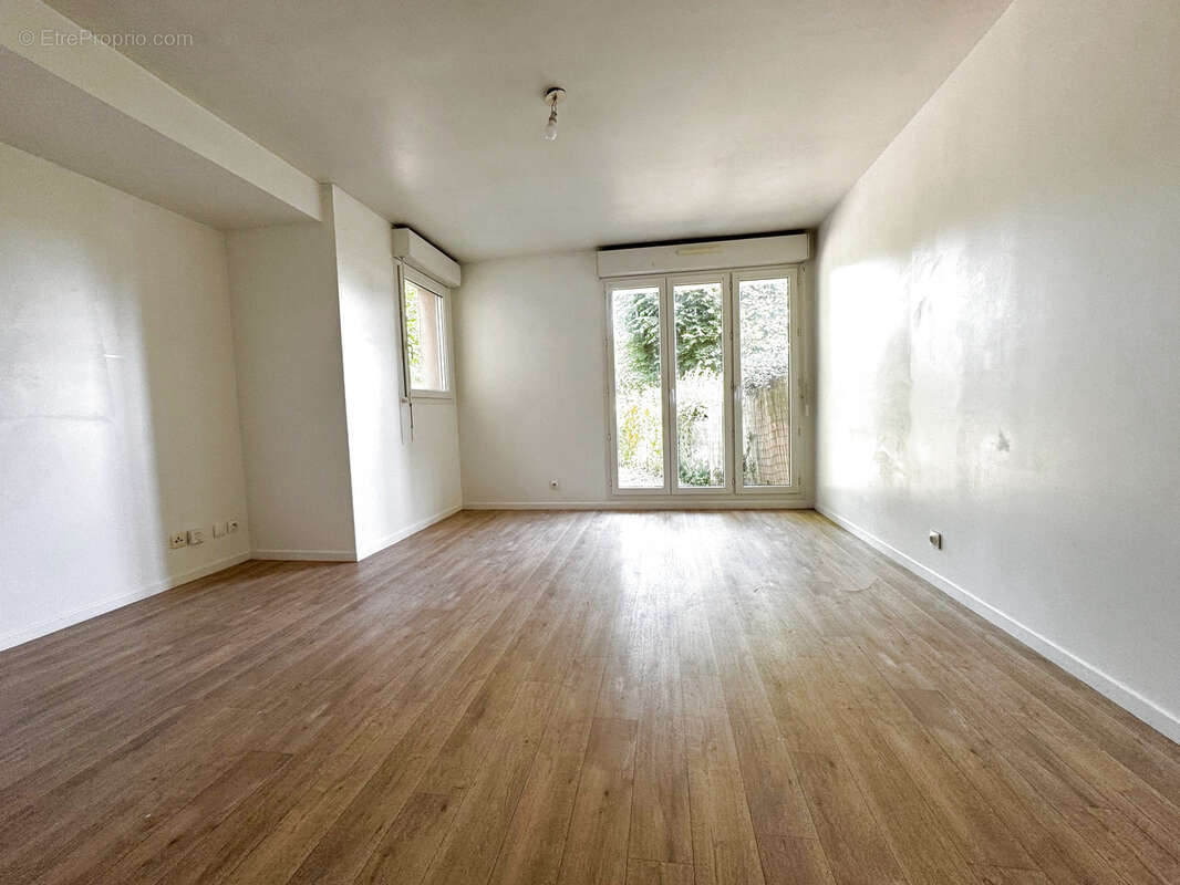 Appartement à SURVILLIERS