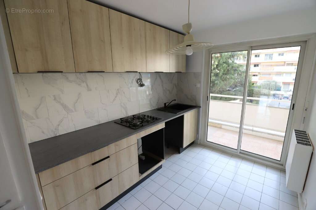 Appartement à LE CANNET