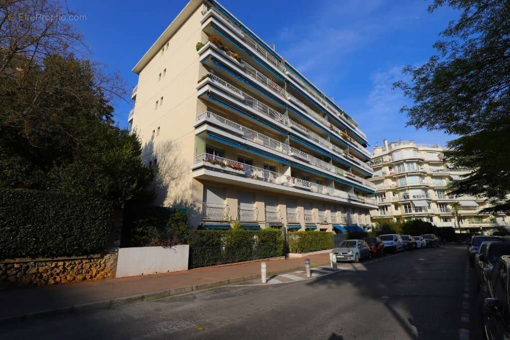 Appartement à LE CANNET