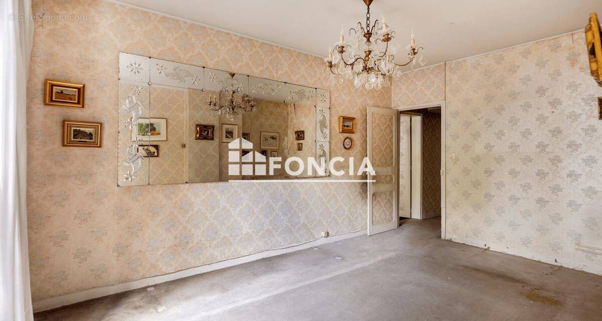 Appartement à PARIS-10E