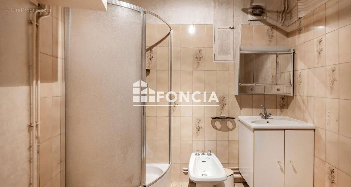 Appartement à PARIS-10E