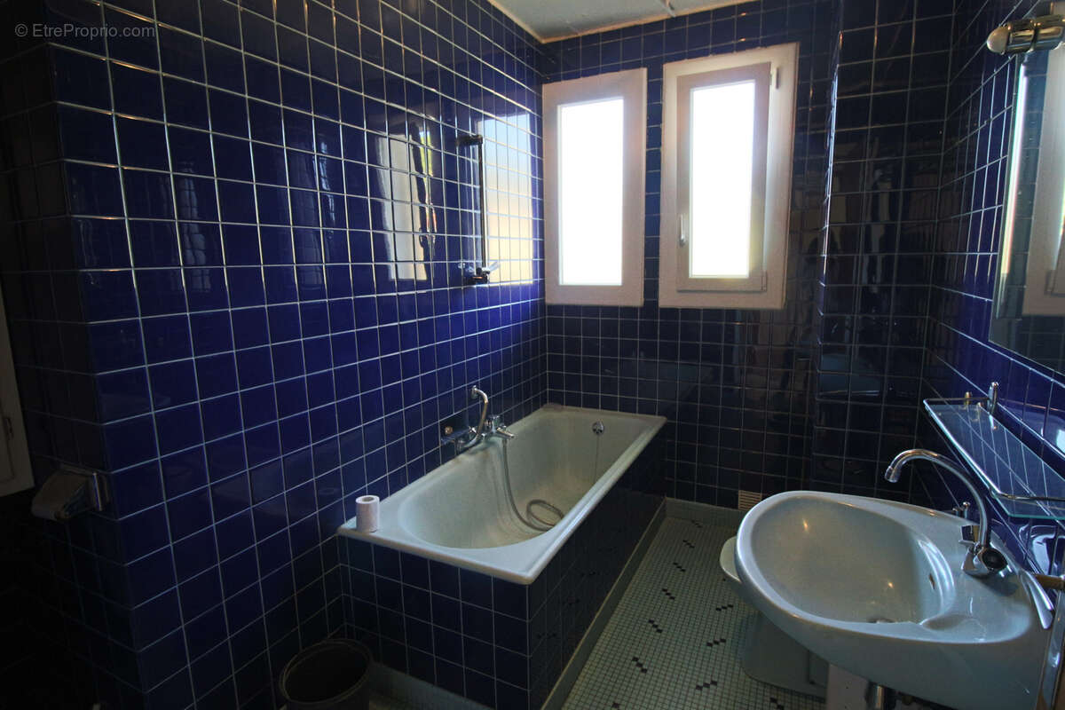 Maison à PUY-L&#039;EVEQUE