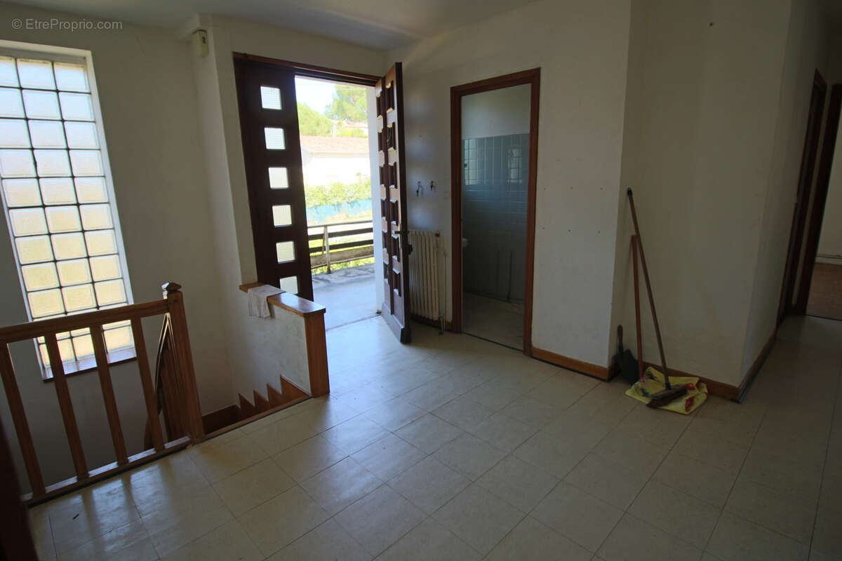 Maison à PUY-L&#039;EVEQUE