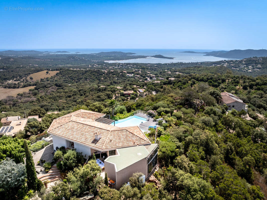 Maison à PORTO-VECCHIO