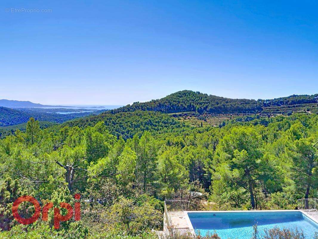 Maison à LA CADIERE-D&#039;AZUR