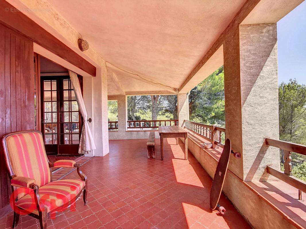 Maison à LA CADIERE-D&#039;AZUR