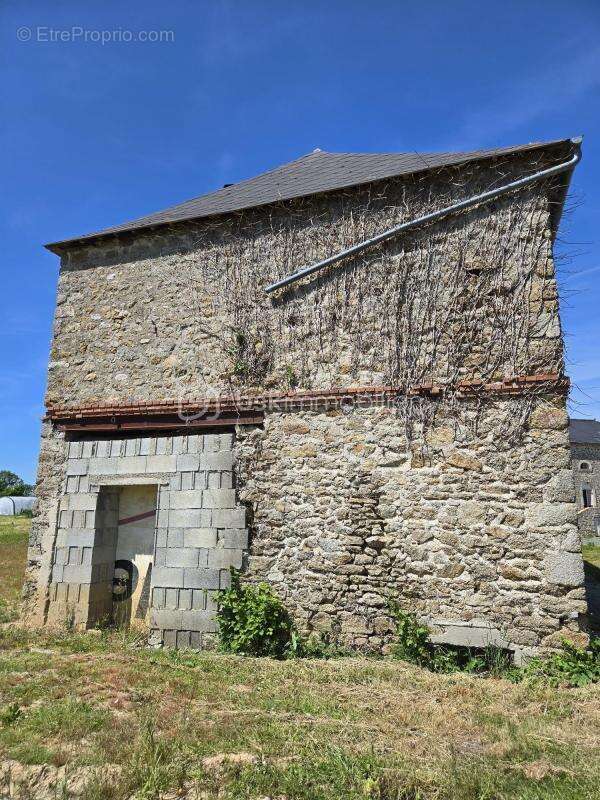 Maison à MARTIGNE-SUR-MAYENNE