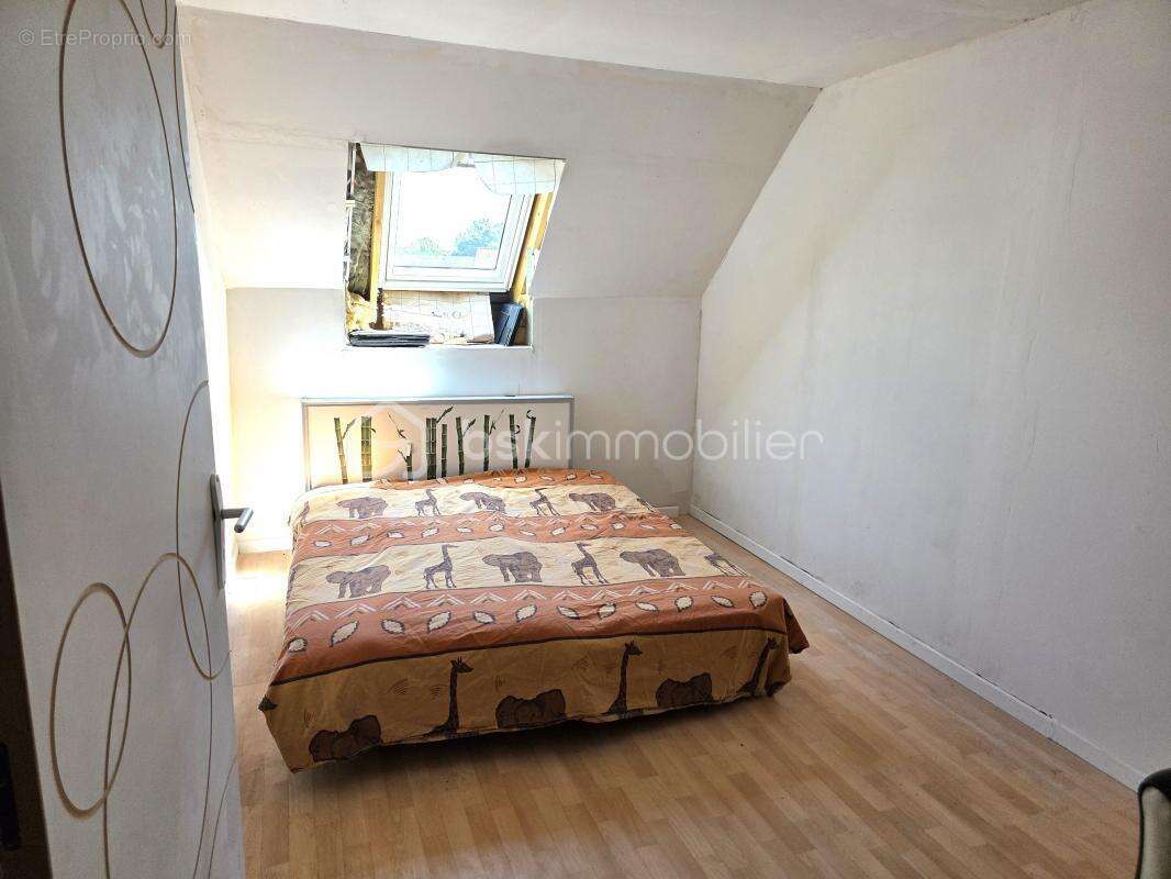 Maison à SAINT-LYPHARD