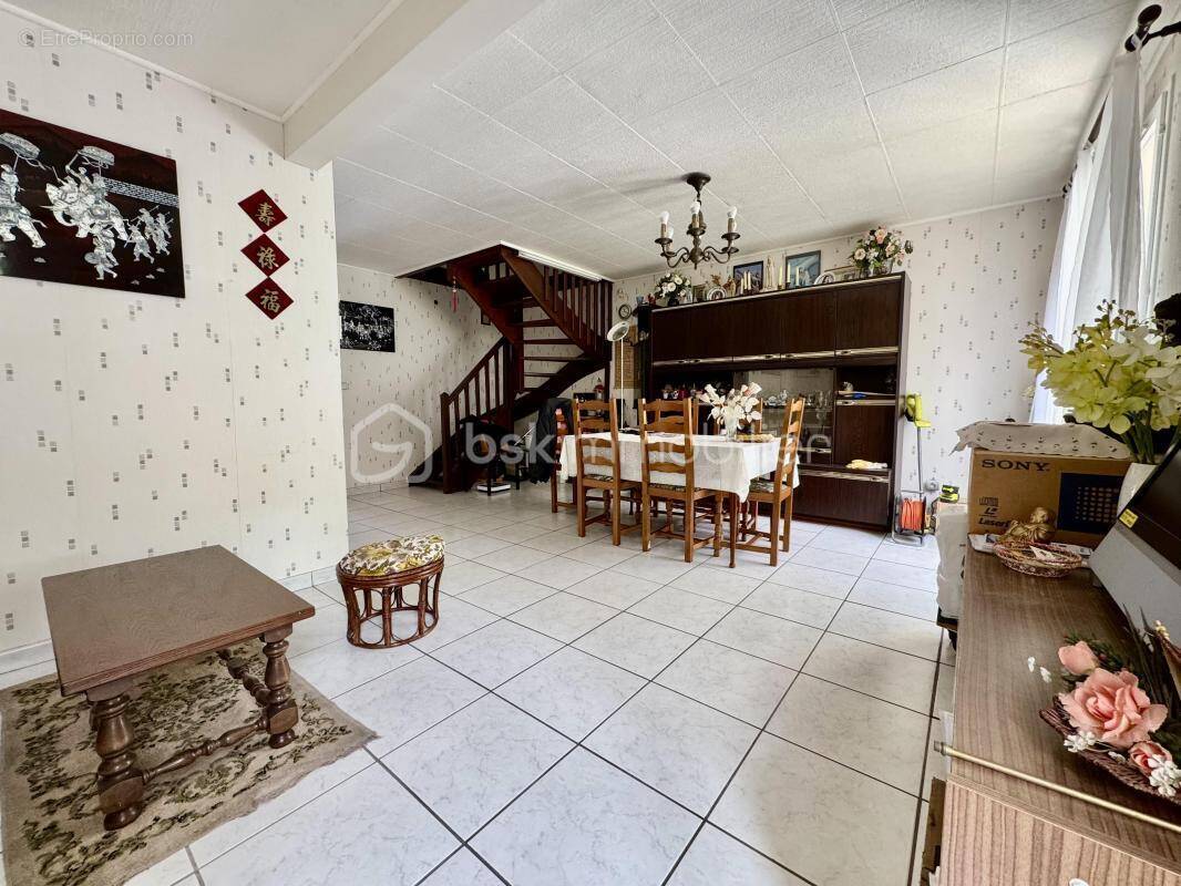 Maison à LIVRY-GARGAN