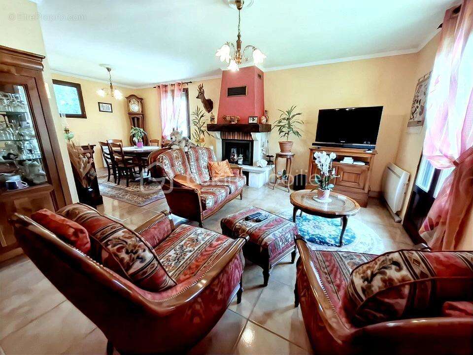 Maison à AIX-EN-OTHE