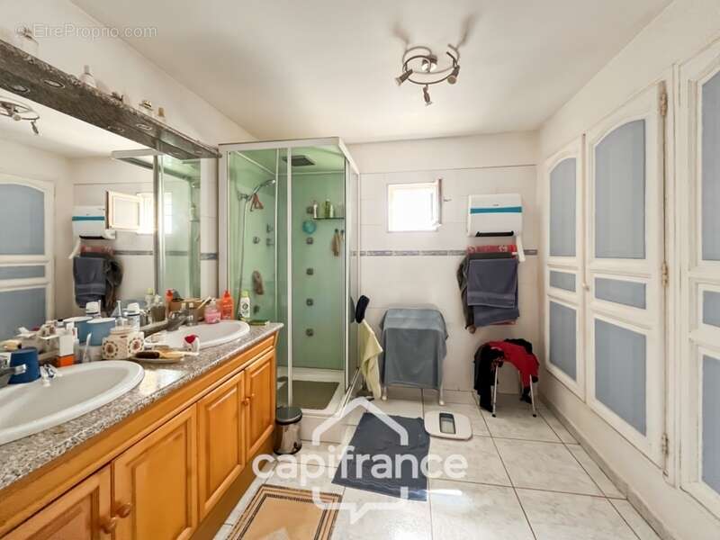 Maison à SAINT-MARTIN-EN-CAMPAGNE