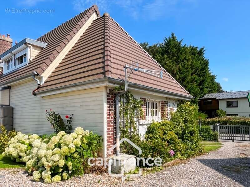 Maison à SAINT-MARTIN-EN-CAMPAGNE