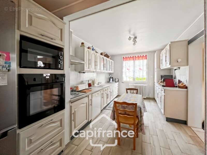 Maison à SAINT-MARTIN-EN-CAMPAGNE