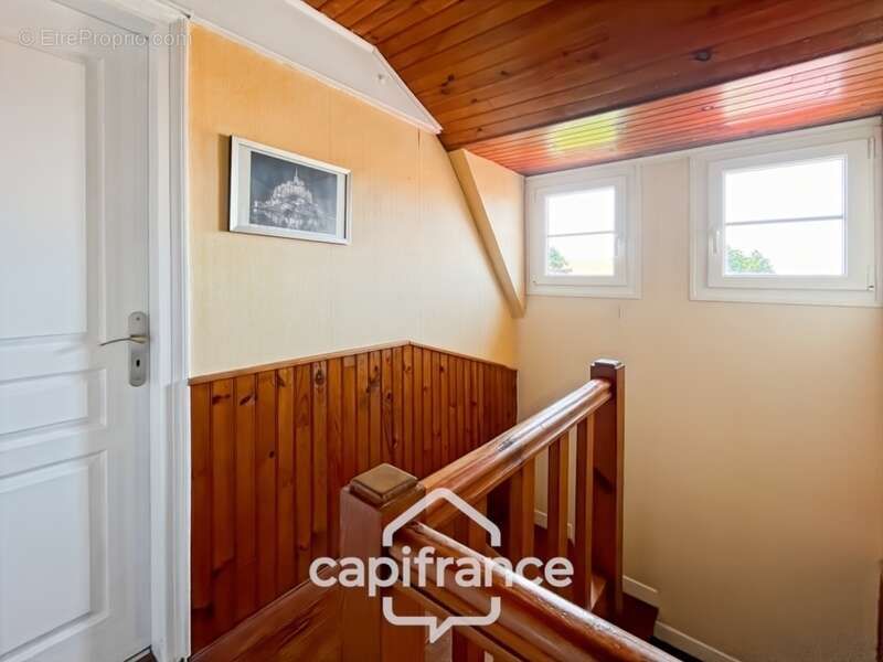 Maison à SAINT-MARTIN-EN-CAMPAGNE