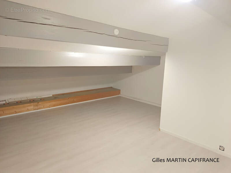 Commerce à SAINTE-TERRE