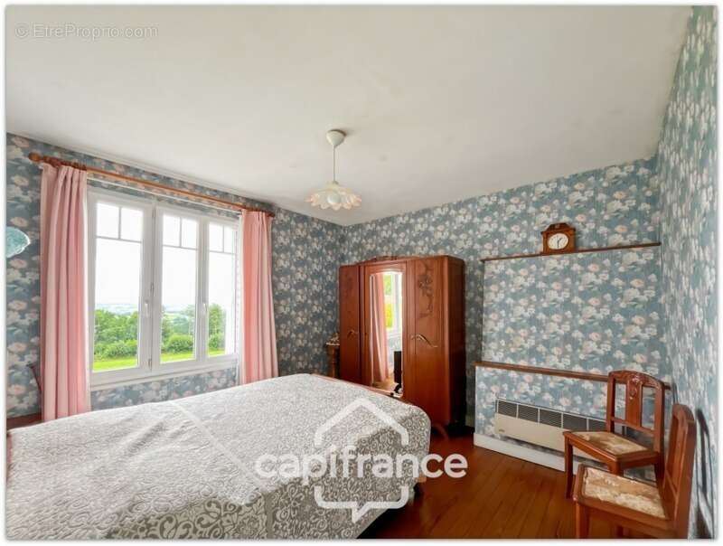 Maison à LA CHAISE-BAUDOUIN