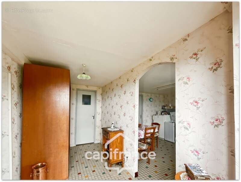 Maison à LA CHAISE-BAUDOUIN