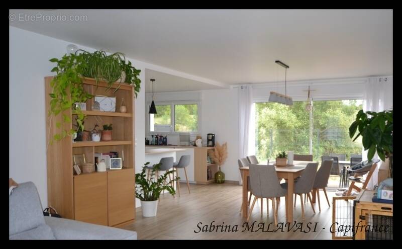 Maison à POMMERIEUX