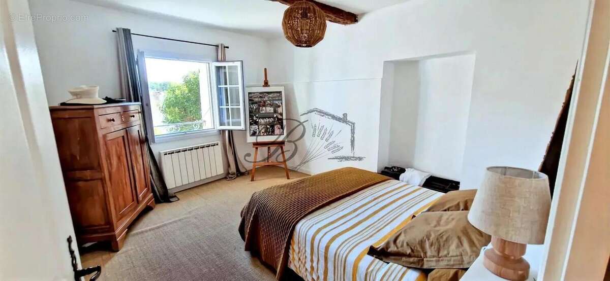 Maison à LA MOTTE-D&#039;AIGUES