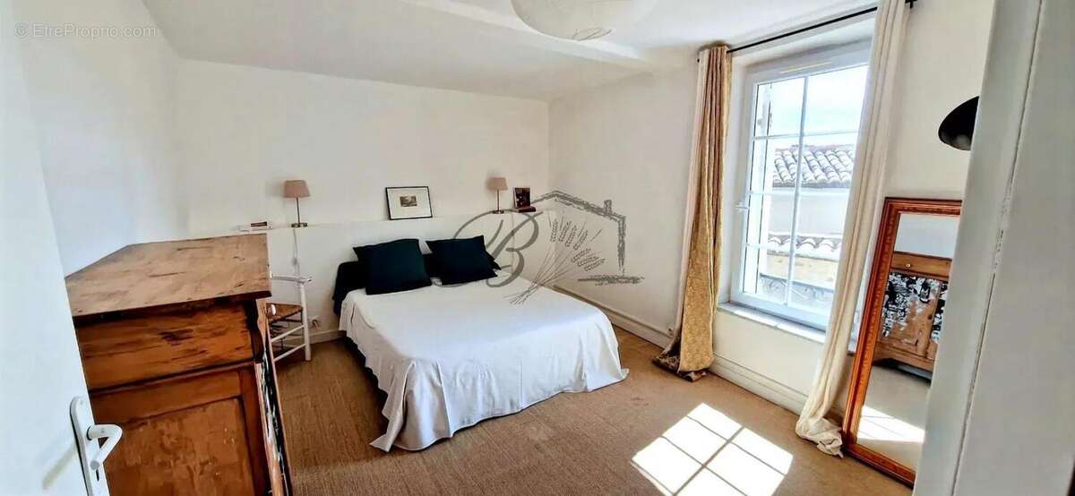 Maison à LA MOTTE-D&#039;AIGUES