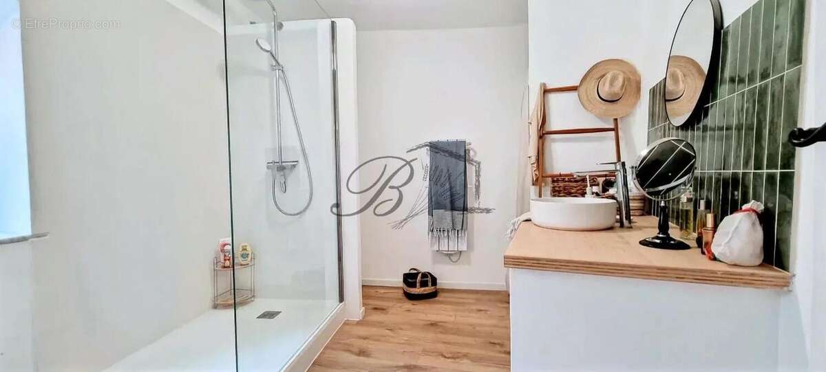 Maison à LA MOTTE-D&#039;AIGUES