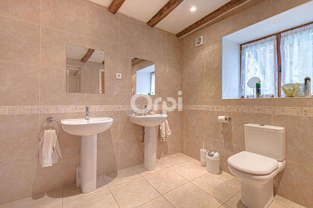 Maison à JABREILLES-LES-BORDES