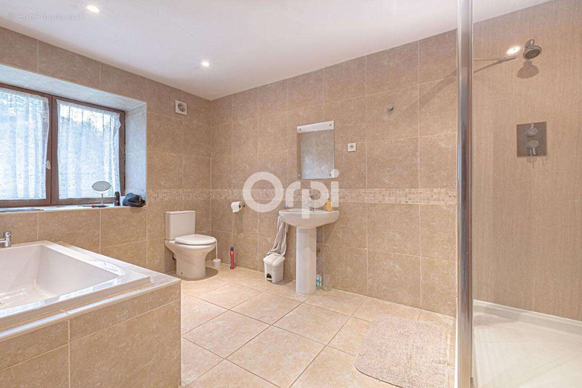 Maison à JABREILLES-LES-BORDES