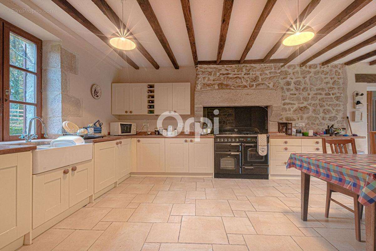 Maison à JABREILLES-LES-BORDES