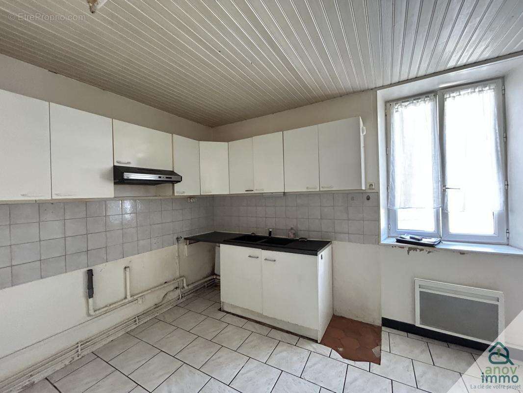 Appartement à SAINT-COUTANT-LE-GRAND