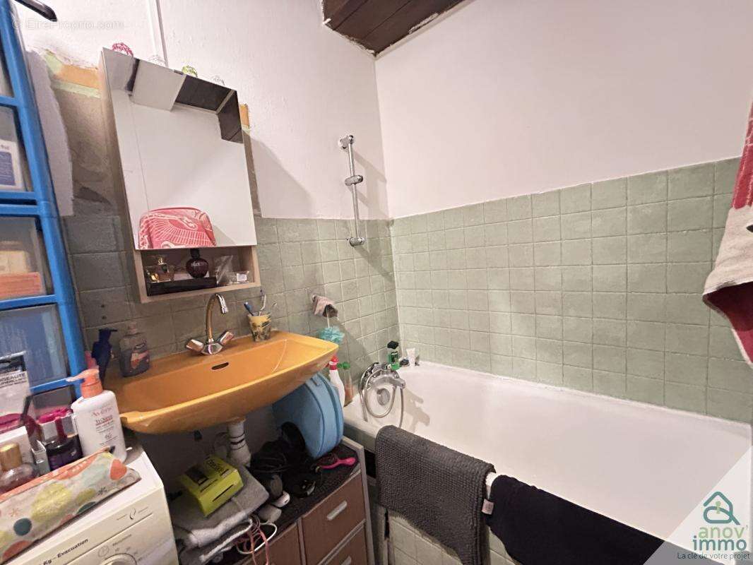 Appartement à SAINT-COUTANT-LE-GRAND