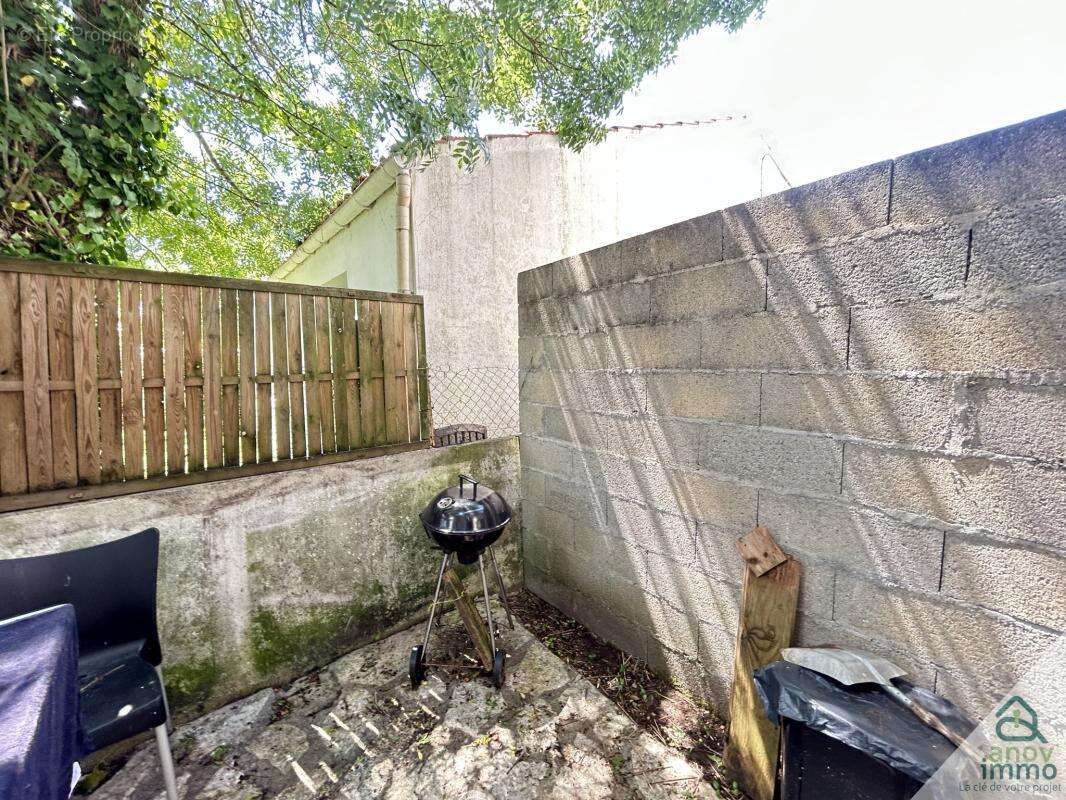 Appartement à SAINT-COUTANT-LE-GRAND