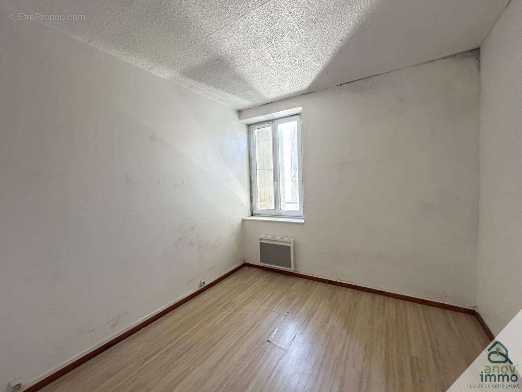 Appartement à SAINT-COUTANT-LE-GRAND