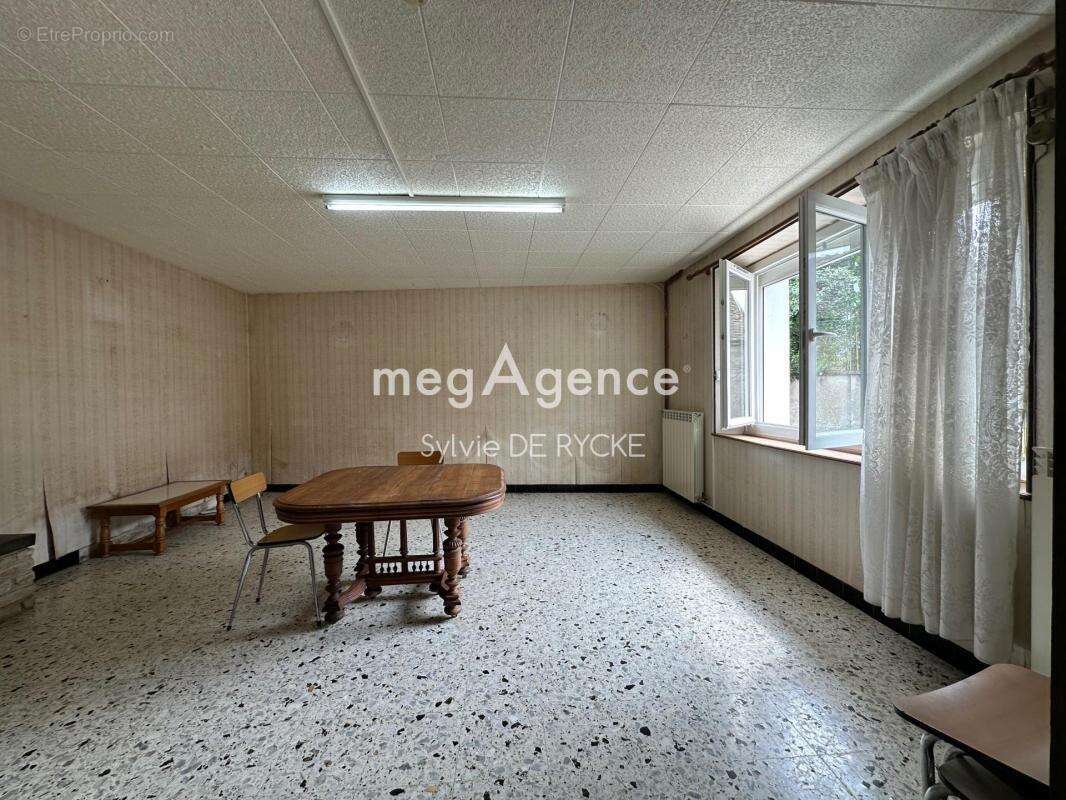 Maison à PONT-SUR-YONNE